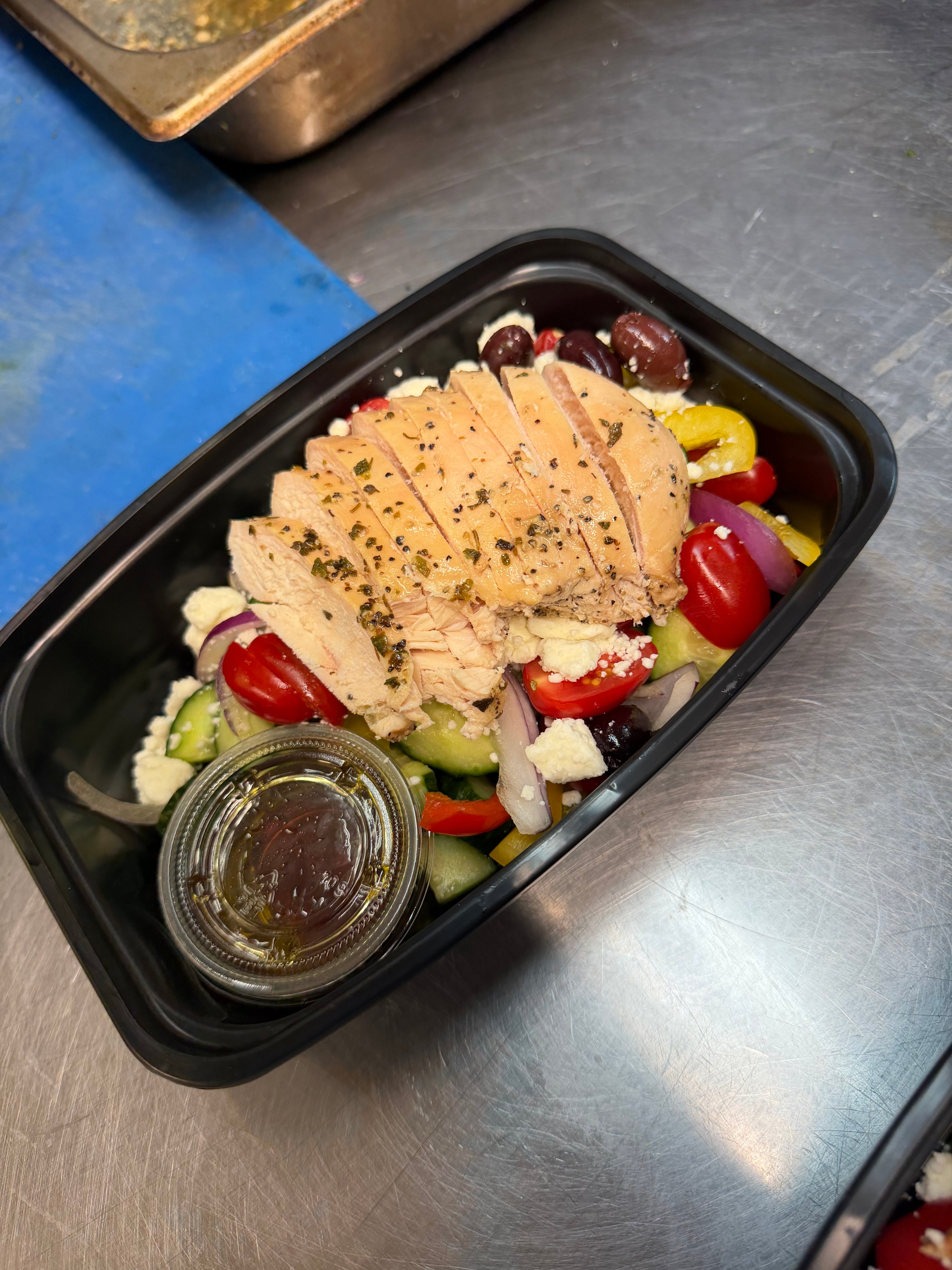 Greek Salad & Chicken 6oz